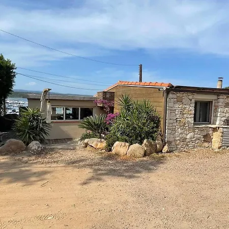 Les Pieds Dans L'eau Vila *