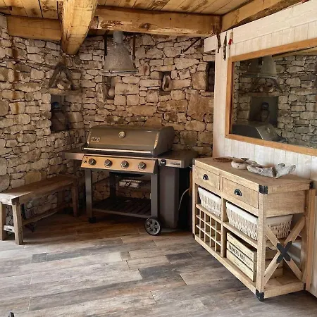 Les Pieds Dans L'eau Bonifacio (Corsica)