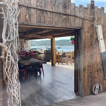 Les Pieds Dans L'eau Villa *