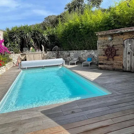 Villa Les Pieds Dans L'eau