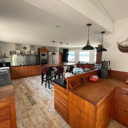 Villa Les Pieds Dans L'eau Bonifacio (Corsica)