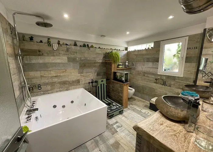 Les Pieds Dans L'eau *